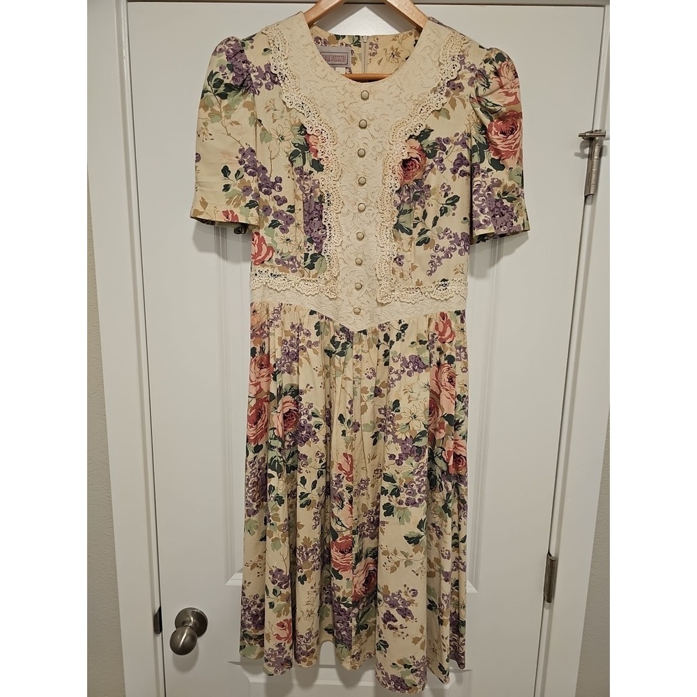 Vintage Lisa Petites Floral Dress Size 10 Cottagecore Granny Tea Party Prairie